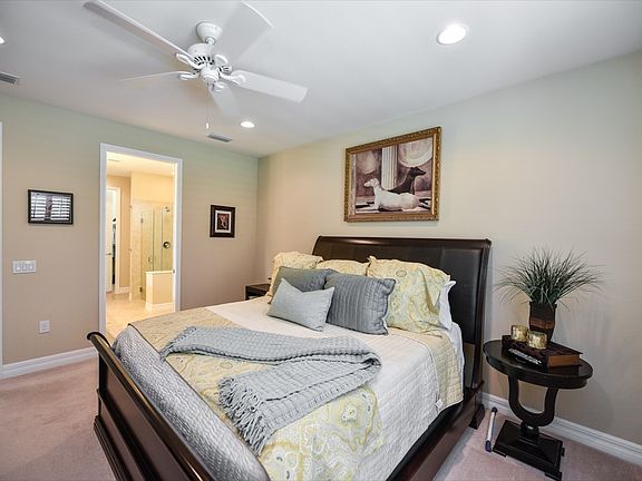 4th image of 4858 68th Street Cir E