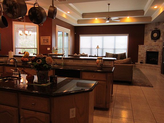 2nd image of 28398 Valencia Cir W