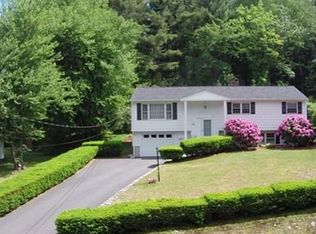 85 Malden St, Holden, MA 01520