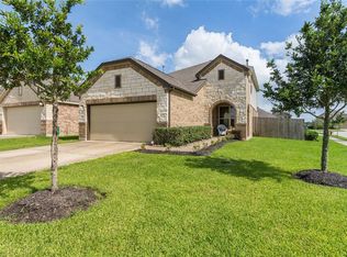 3063 Heather Grove Ln, Dickinson, TX 77539