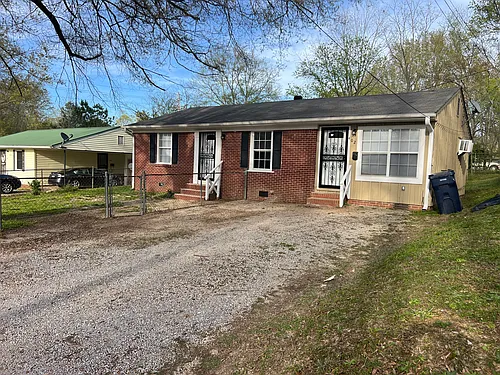 402 Montgomery St Photo 1
