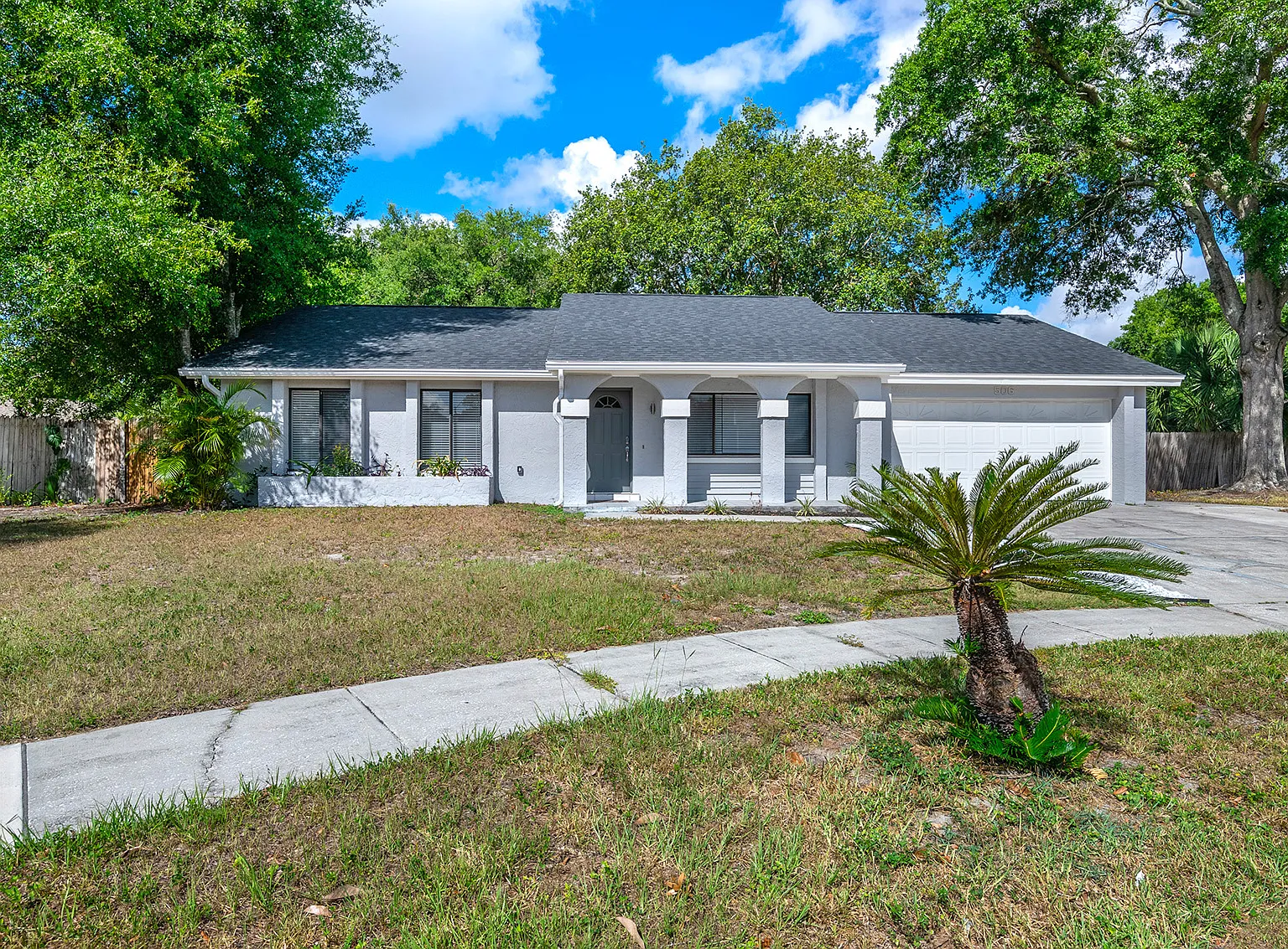 506 Seville Ct — Photo 2