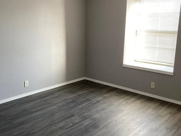 1427 Northglen St — Photo 28