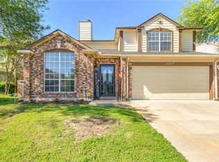 2323 Snowdon Dr, Arlington, TX 76018