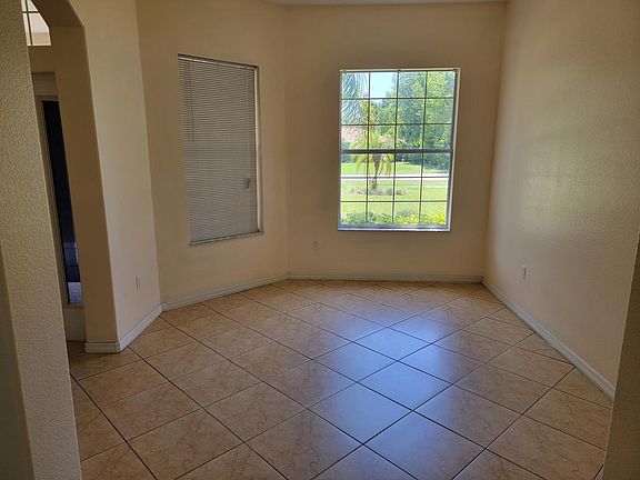 3rd image of 785 Whitemarsh Ave