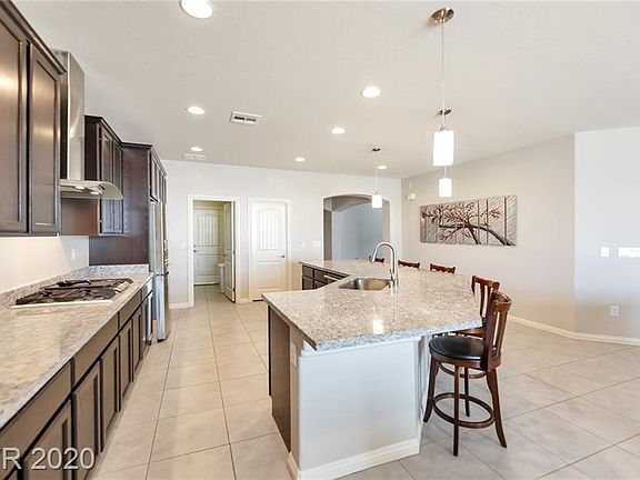 5th image of 5144 Royal Indigo St