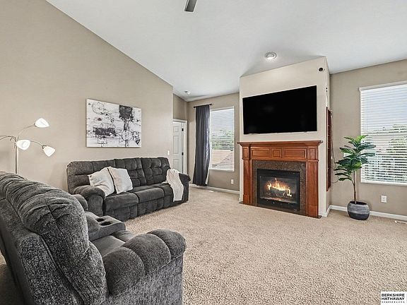 4th image of 7375 N 88th St