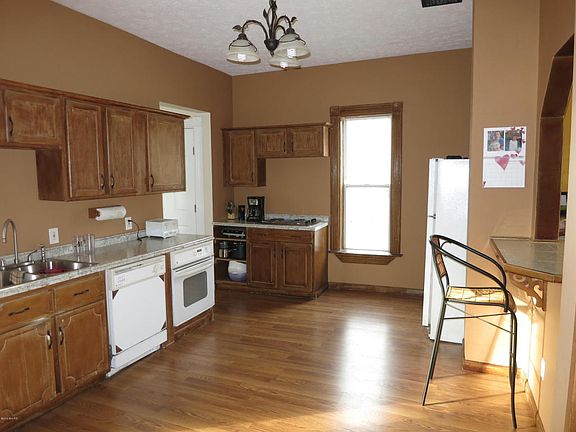 2nd image of 408 S Kalamazoo Ave