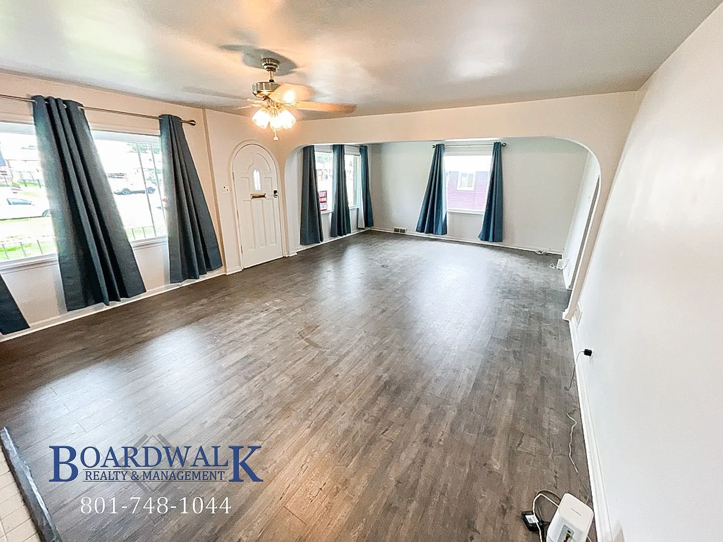 3 bed, 1.0 bath, 1400 sqft, $1,725 — Photo 4