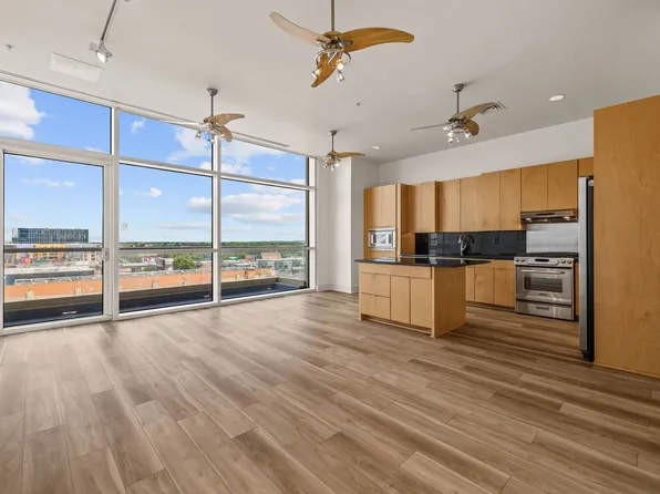 555 5th St, Austin, TX