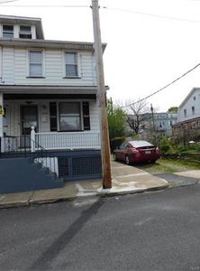 1438 Spruce St, Easton, PA, 18042