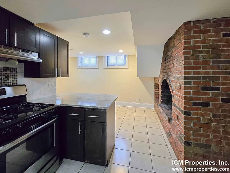 859 W Lill Ave #1 — Photo 2