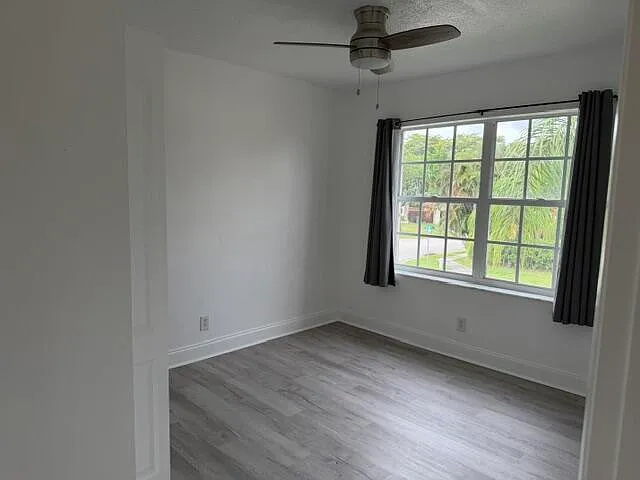 10758 Lake Jasmine Dr — Photo 21