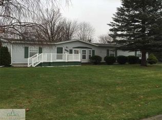 632 N Main St, Webberville, MI 48892