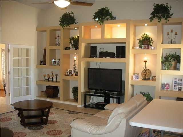 2nd image of 12133 Stone Gate Ln
