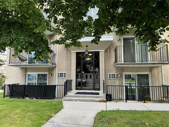 6530 Wyandotte St E #304, Windsor, ON N8S 1P2