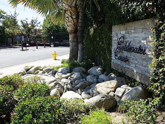 4th image of 7668 Coldwater Canyon Ct
