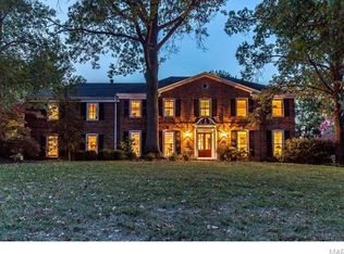 1011 Marvilla Ln, Saint Louis, MO 63131