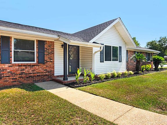 4th image of 4120 Cherry Laurel Dr