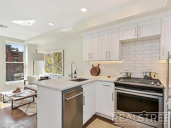 3rd image of 347 Greene Ave APT 2B