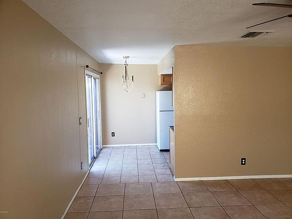 2nd image of 925 W Peoria Ave APT 23