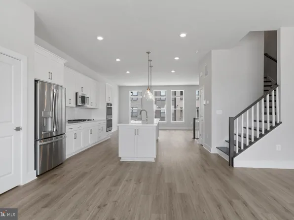 2616 Ferry Bar Dr, Baltimore, MD 21230