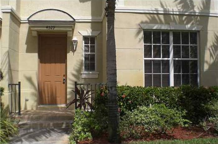 1st image of 1000 Delray Lakes Dr