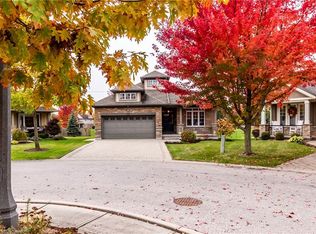 20 Cherry Blossom Ln, Saint Thomas, ON N5R0B3