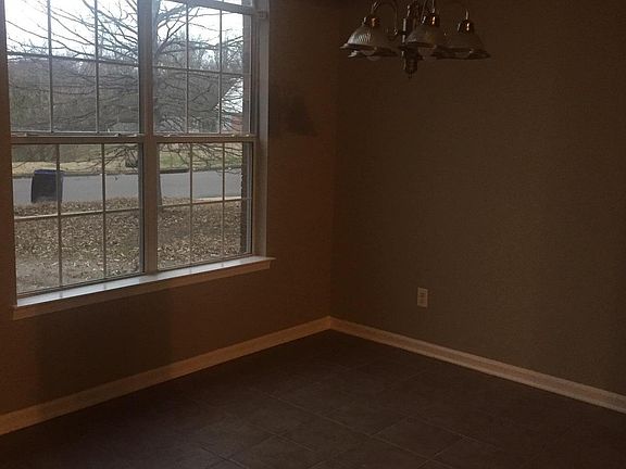 4th image of 9902 Tremont Dr