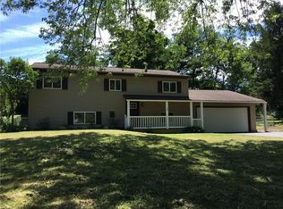 40 Amsden Dr, Rochester, NY 14623