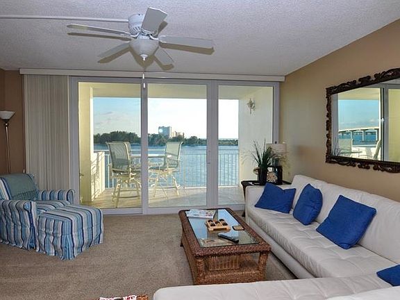 3rd image of 675 S Gulfview Blvd APT 501