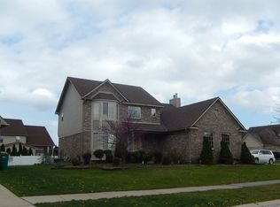 31325 Daffodil Dr, Brownstown, MI 48173