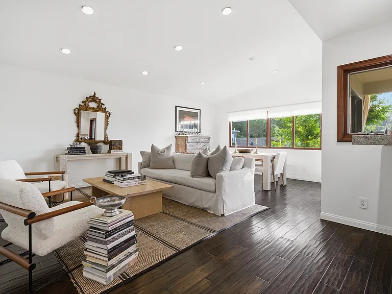 2813 Pacific View Trl — Photo 9