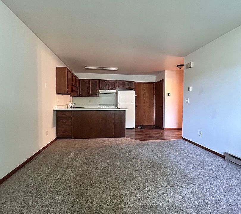 1st image of 260 N Front St Unit 18