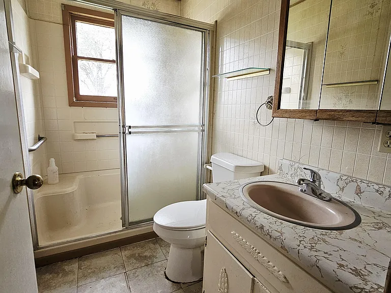 478 Anton Dr — Photo 8