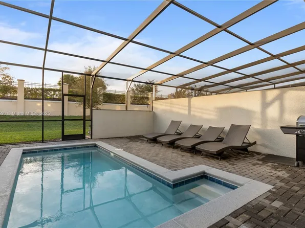 2428 Dubai St, Kissimmee, FL 34747