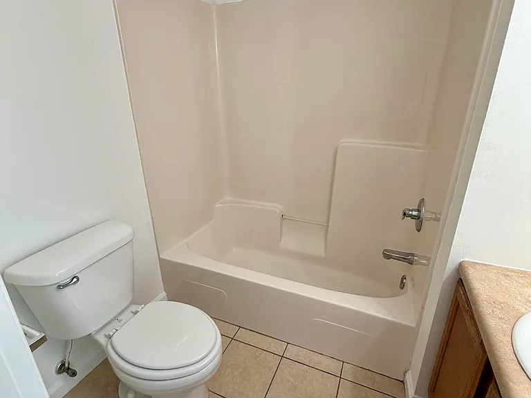 9117 Laird St #9119 — Photo 7