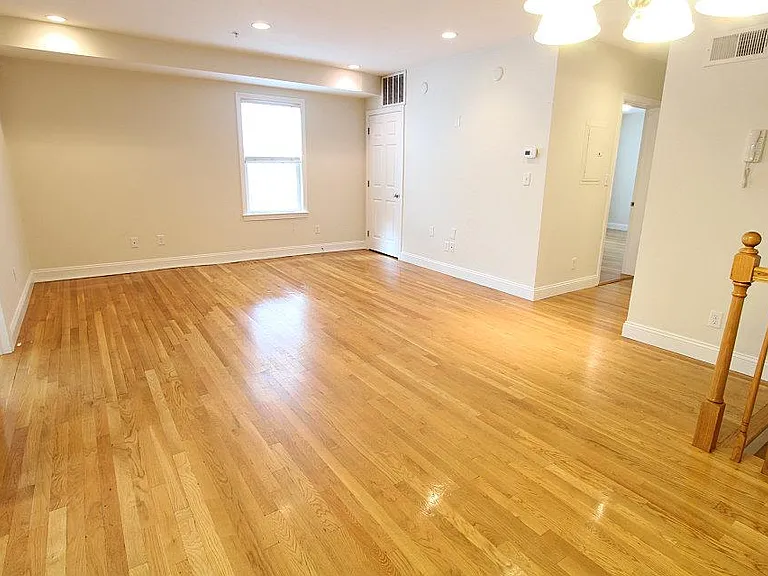 12 Homer St #2 — Photo 6