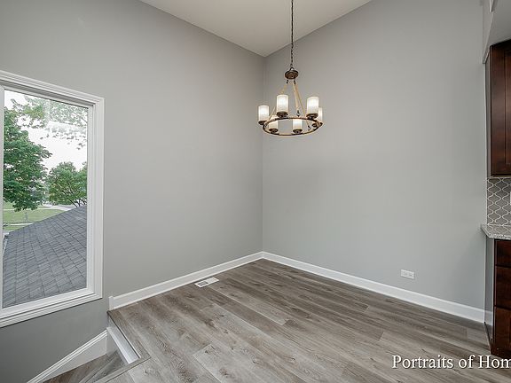5th image of 213 Amherst Ct Unit D