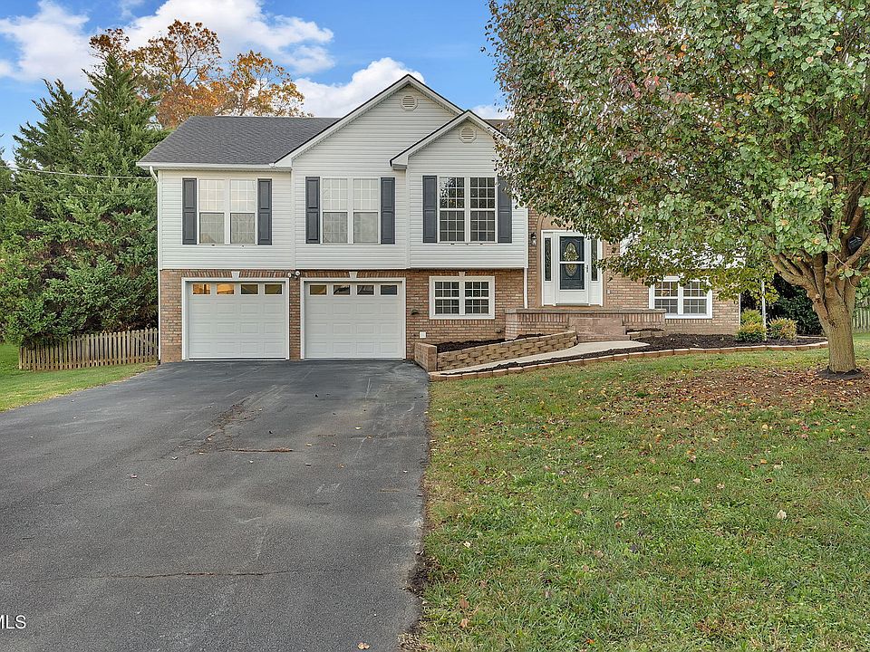 1st image of 294 Oriole Ln