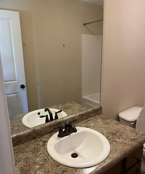 2197 Spring Grv W — Photo 15