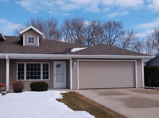 258 Novak St, Hartford, WI 53027