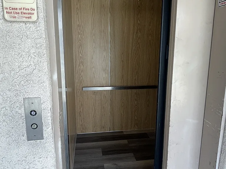 707 S Webster Ave #112 — Photo 39