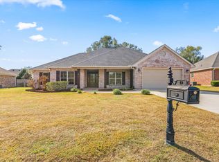 19 Joshbury Cir, Laurel, MS 39443