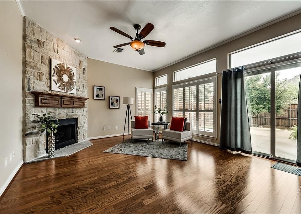 1st image of 833 High Meadow Ct