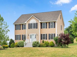 13 Robert Rd, Haverhill, MA 01835