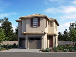 16594 Poppy Seed Ln, Fontana, CA 92336