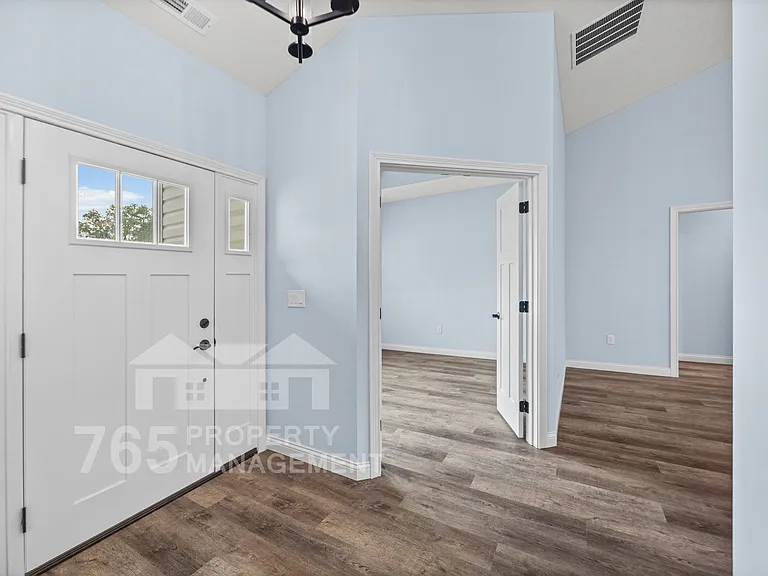 1912 Mud Creek Ct W — Photo 4