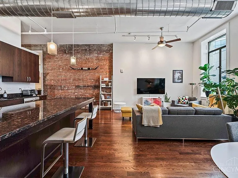 417 Vine St #302 — Photo 19