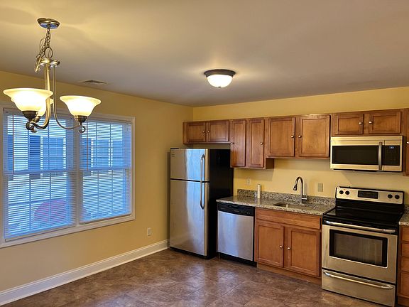 2nd image of 102 Dixon St #5